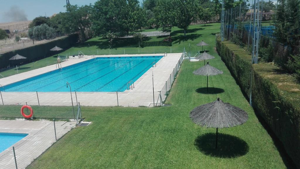 Hostal La Aldaba Hotel Montearagon Buitenkant foto