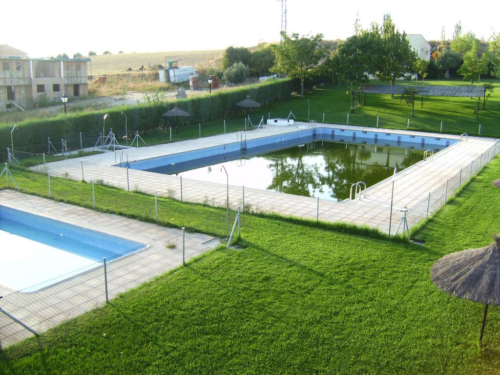 Hostal La Aldaba Hotel Montearagon Buitenkant foto