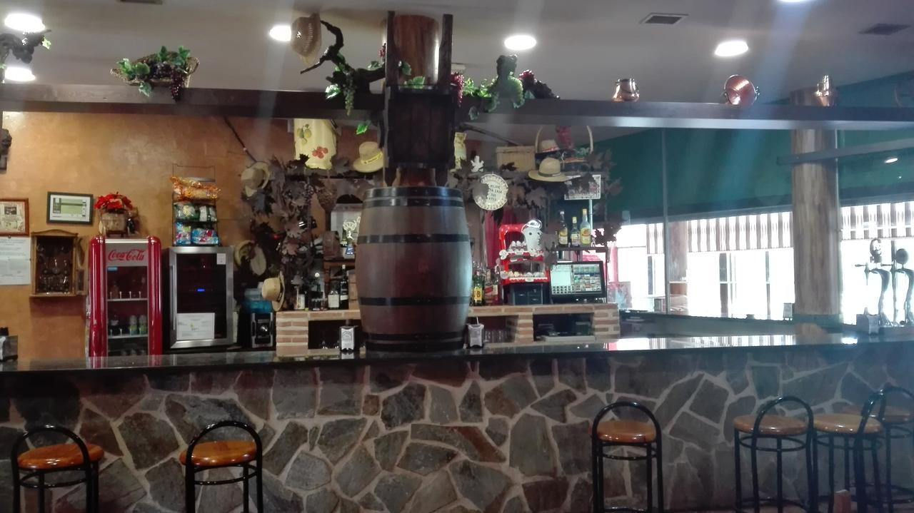 Hostal La Aldaba Hotel Montearagon Buitenkant foto